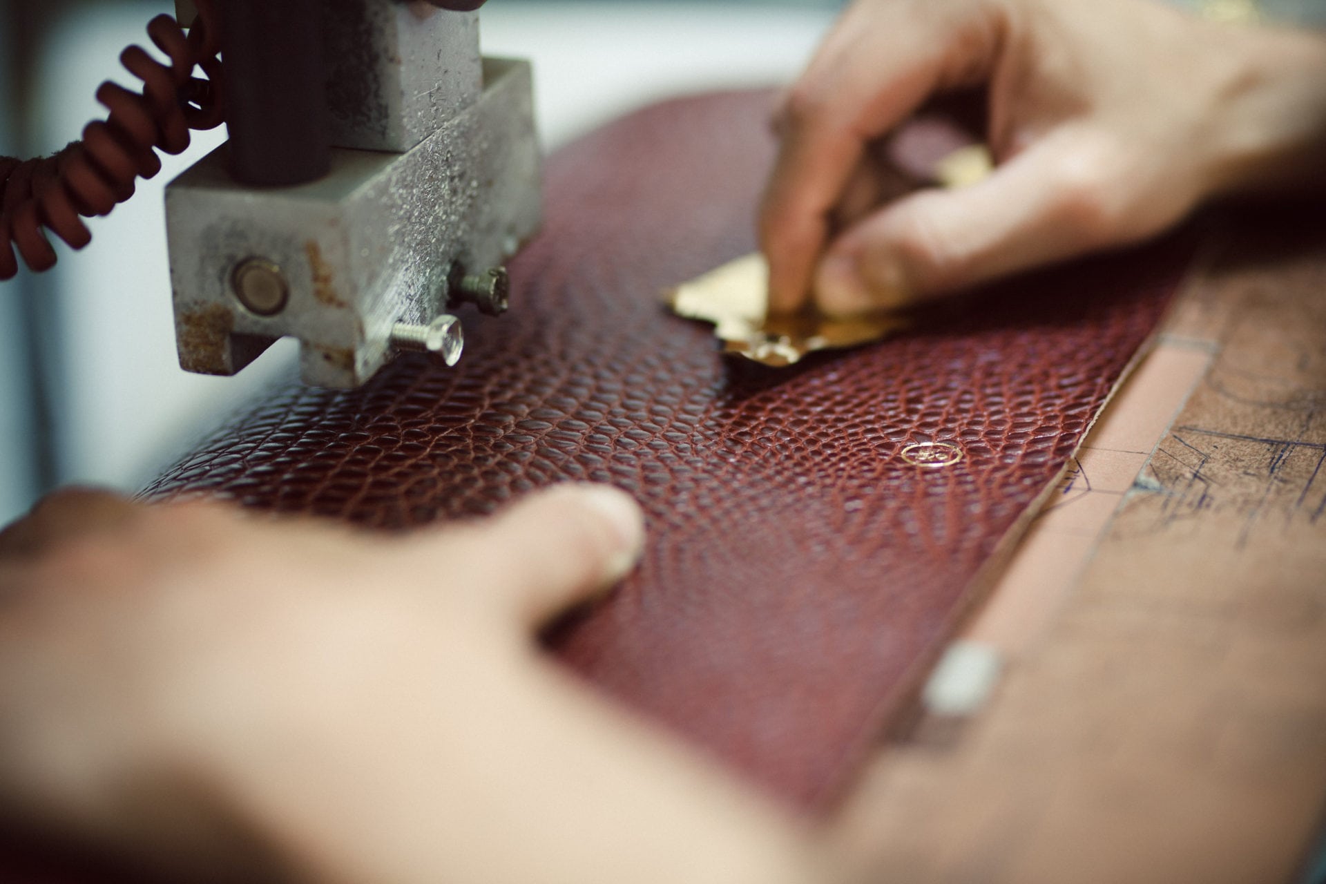 Sustainable leather briefcase production in Italy