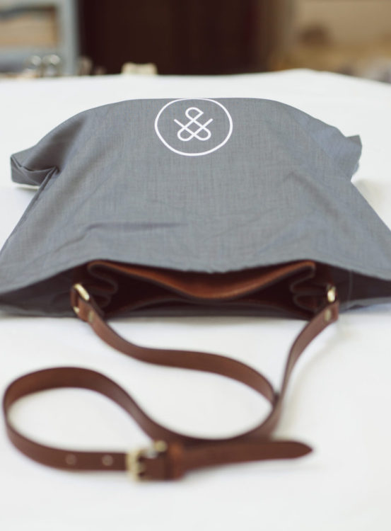Palermo Leather Bag in Cotton Dustbag with Maxwell Scott Logo