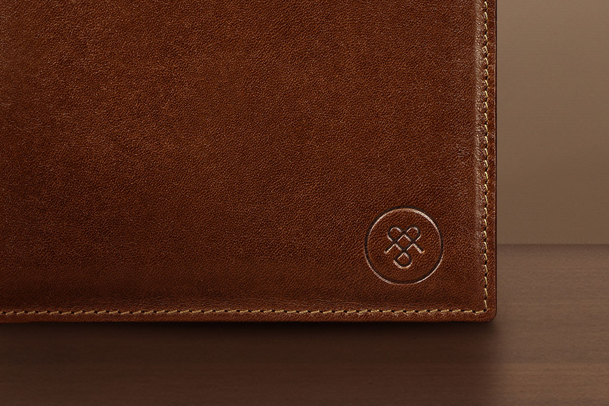 logo from Men's Luxury ID Wallet