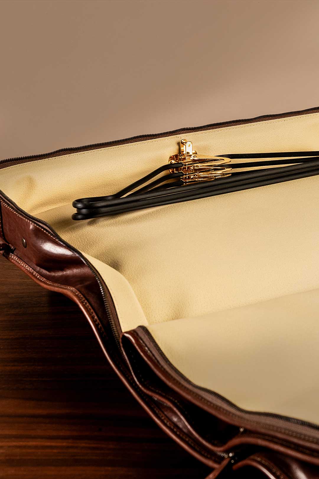 luxury lining of suit carrier for men