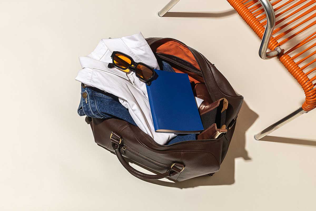 luxury italian leather holdall open