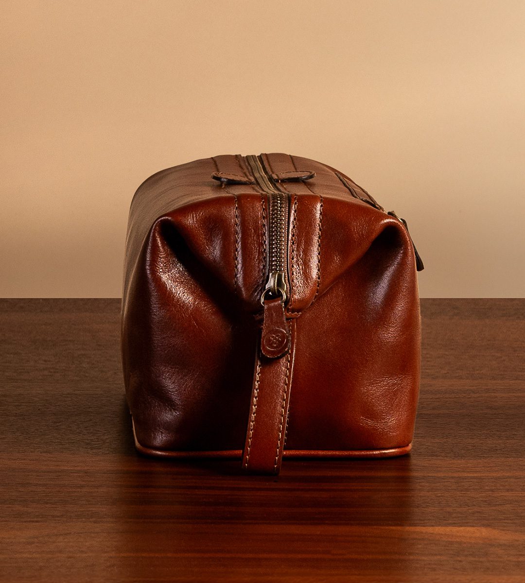 Luxury leather wash bag in brown Italian leather