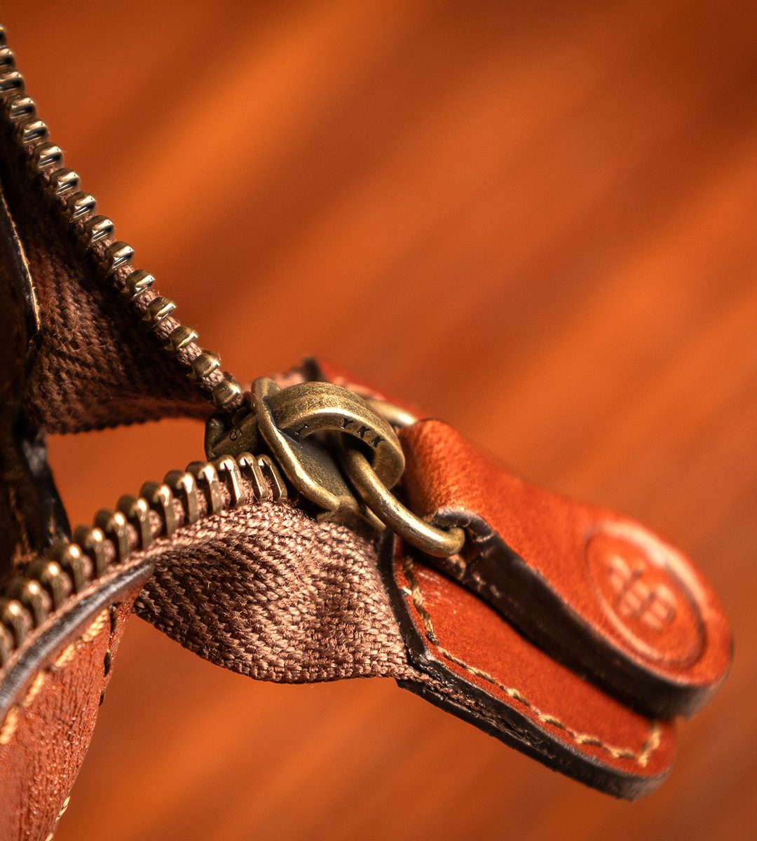 Italian leather wash bag with YKK Excella zip and leather pull tab