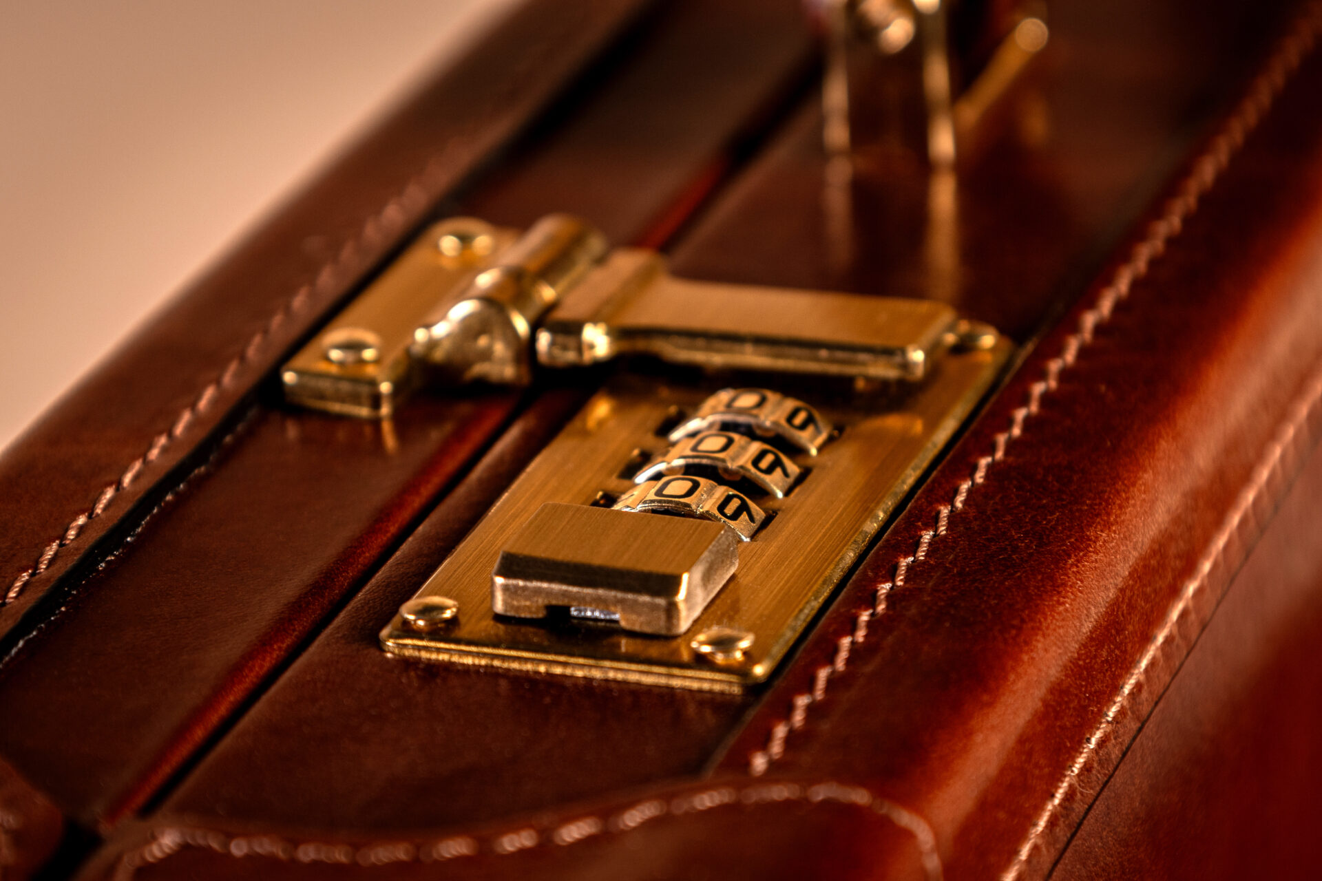 Scanno attaché case in structured Italian leather with twin combination locks